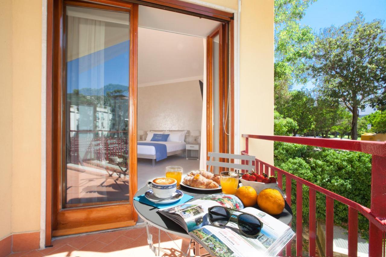 Torna a Surriento Suites Sorrento Esterno foto